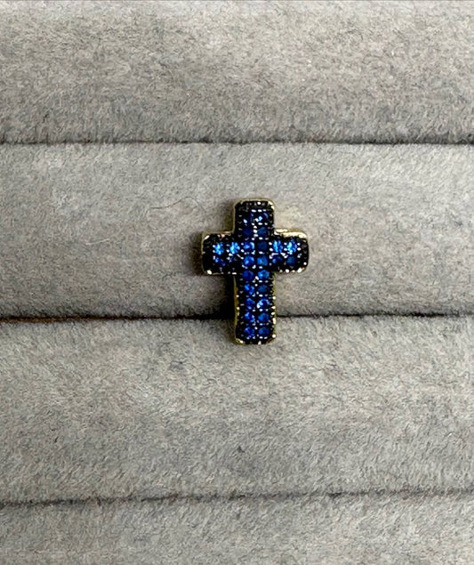 Cruz piedras azules