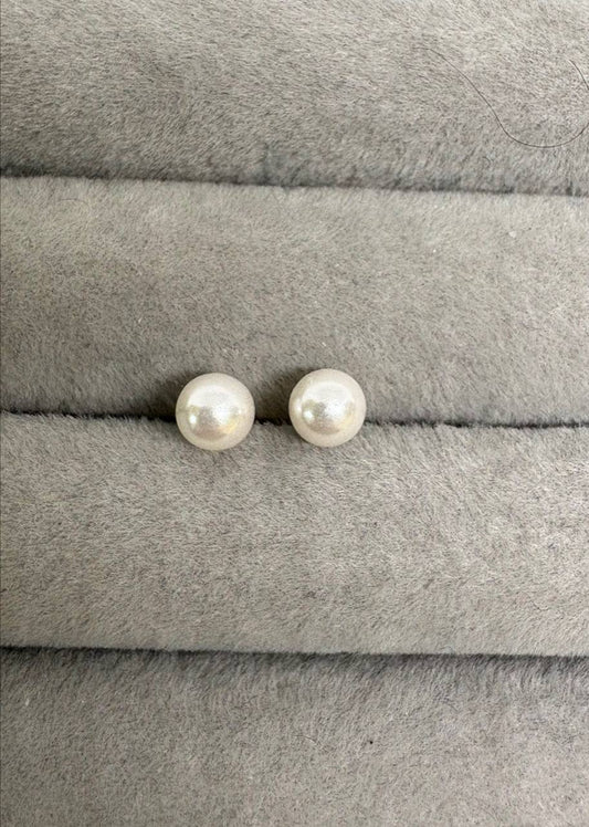 Perla M