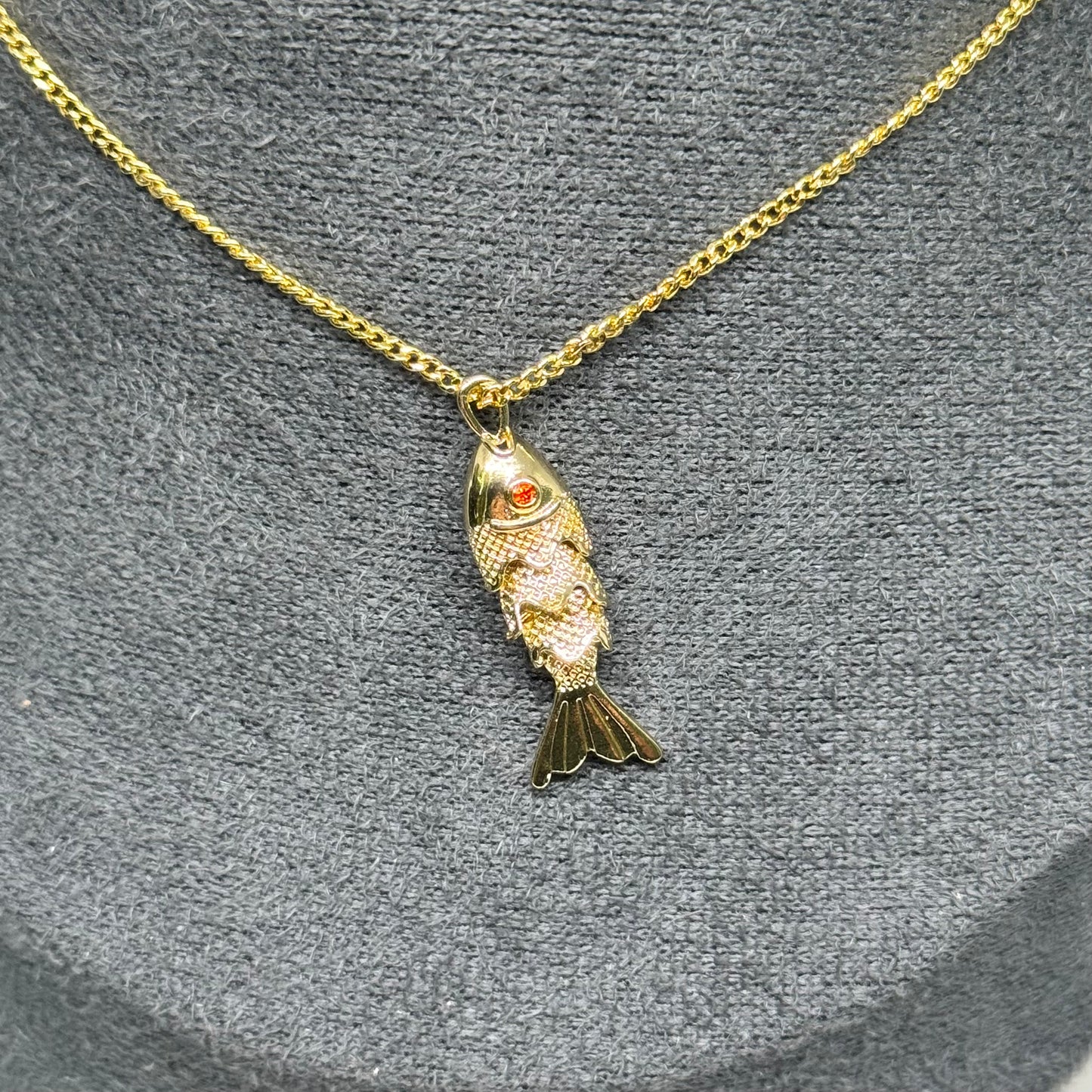 Pescadito ojo rojo