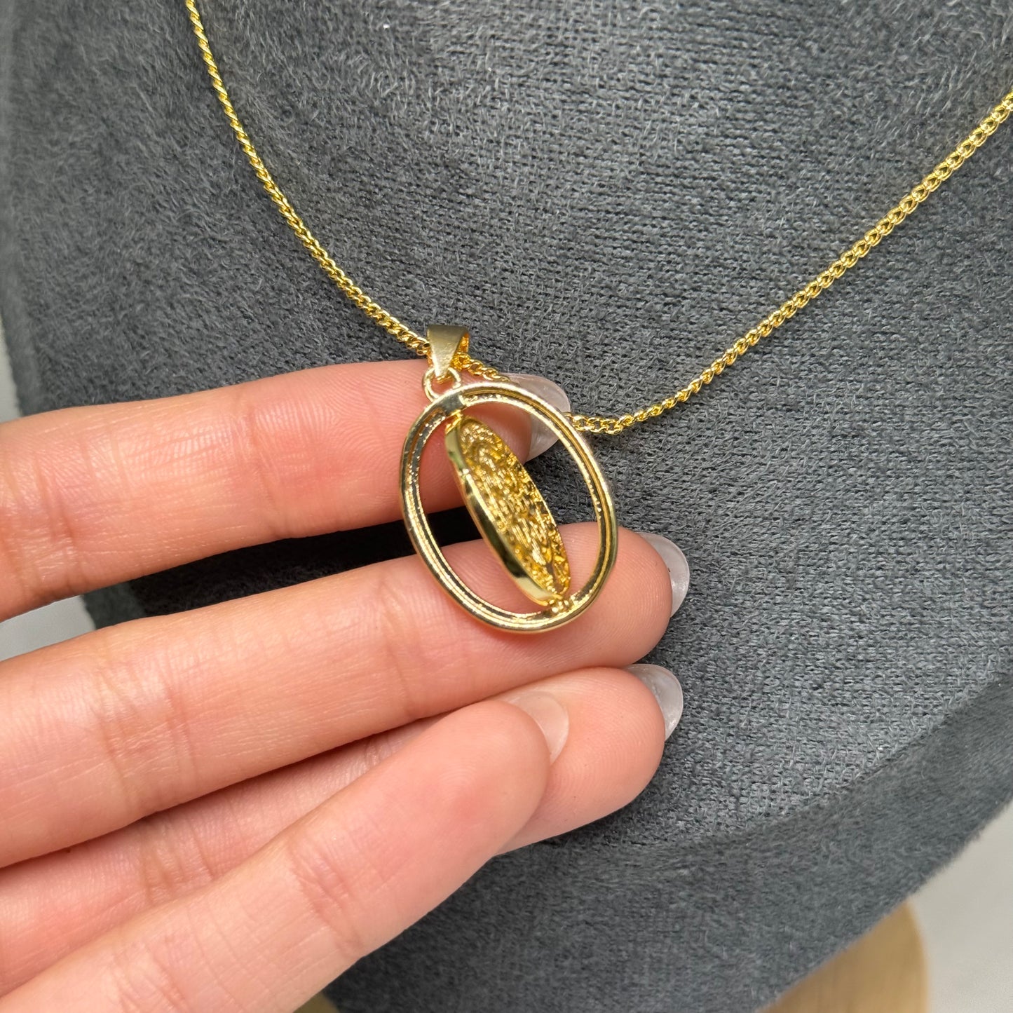 Medalla 6 piedras