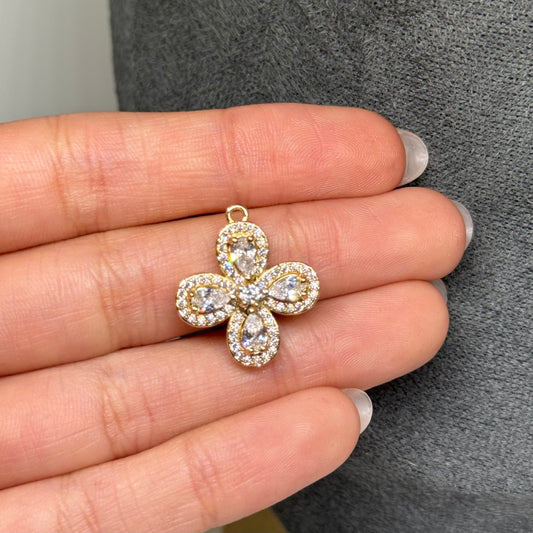 Trebol diamantes base dorada