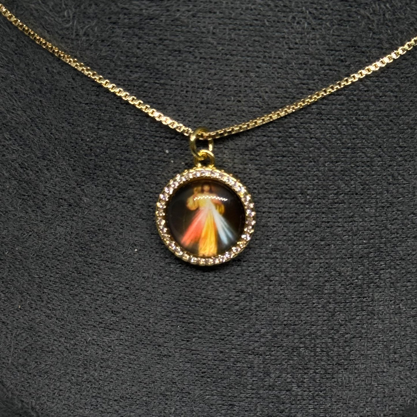 Medalla religiosa JESUS